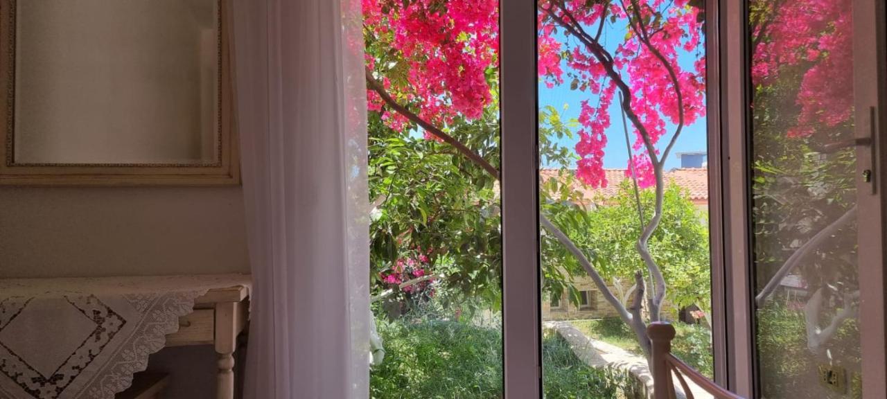 Vila 15 Bougainville Sarandë Eksteriør bilde
