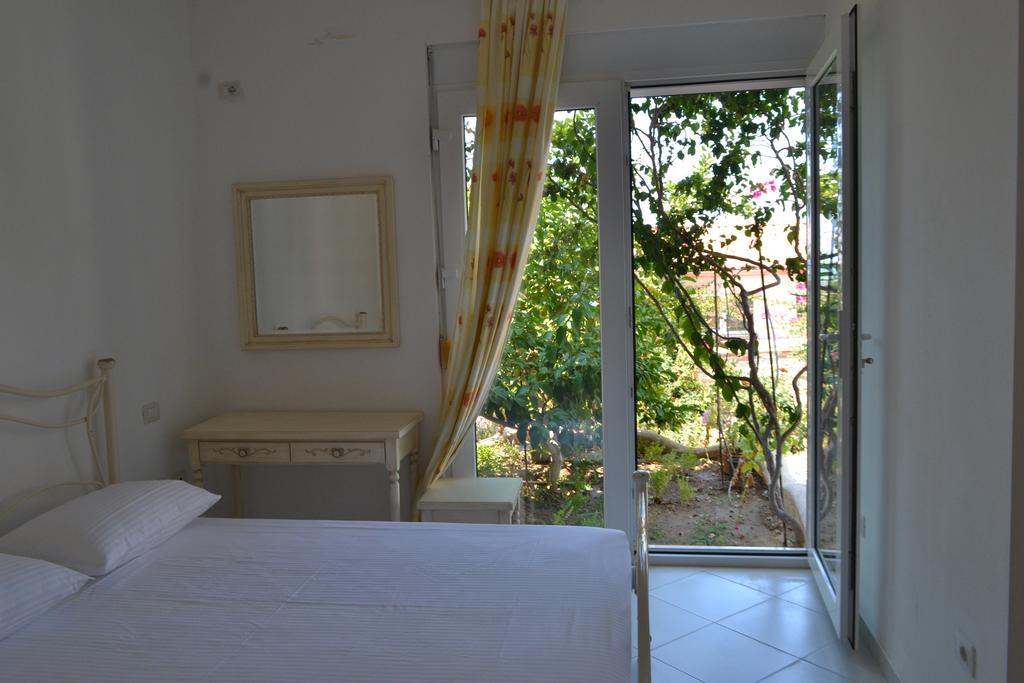 Vila 15 Bougainville Sarandë Eksteriør bilde
