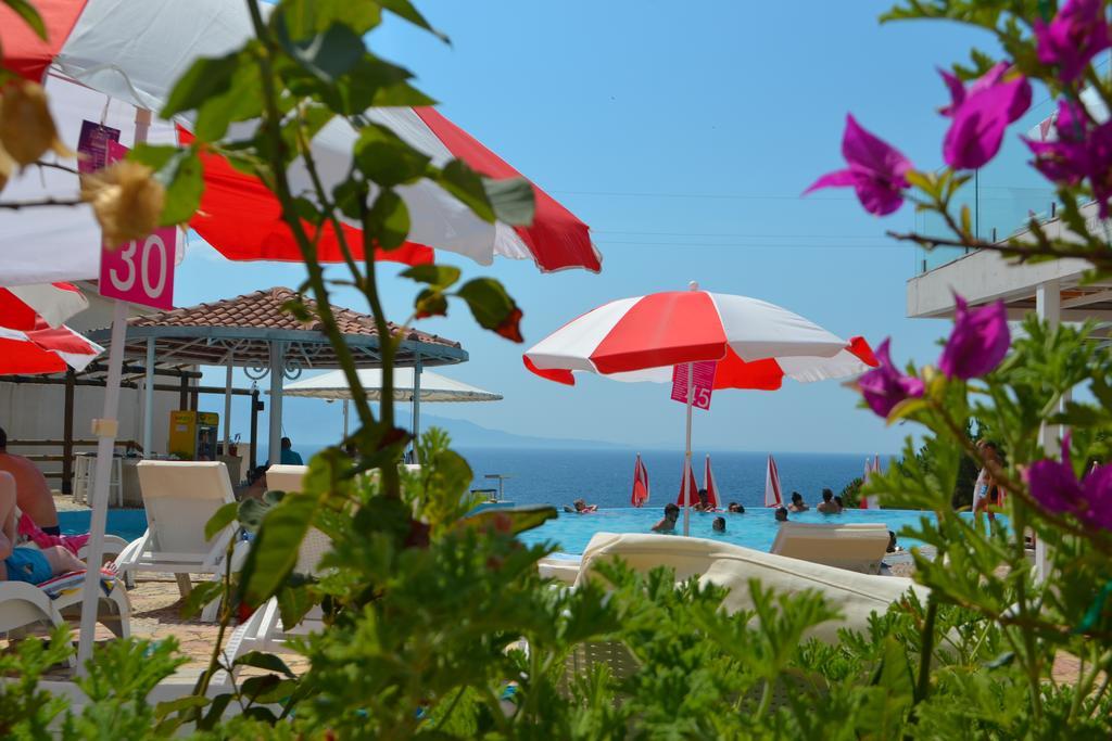 Vila 15 Bougainville Sarandë Eksteriør bilde