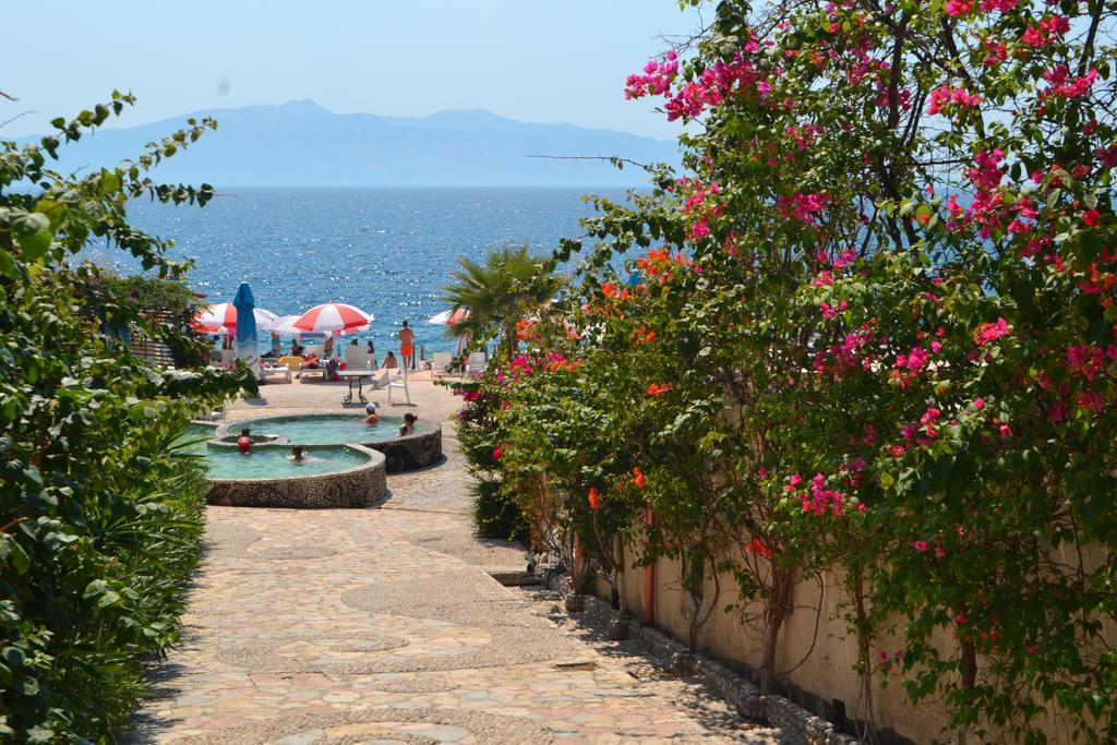 Vila 15 Bougainville Sarandë Eksteriør bilde